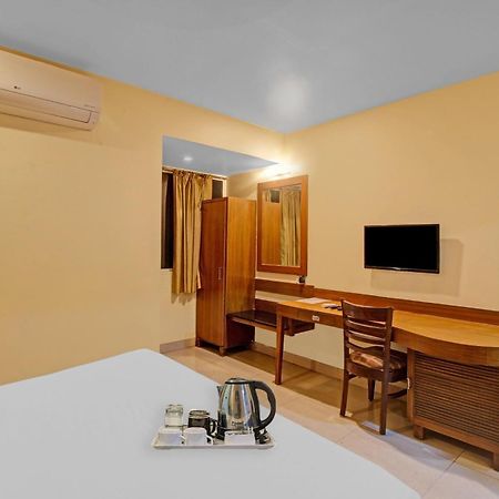 Hotel Townhouse The Grand Plaza Hajdarabad Zewnętrze zdjęcie